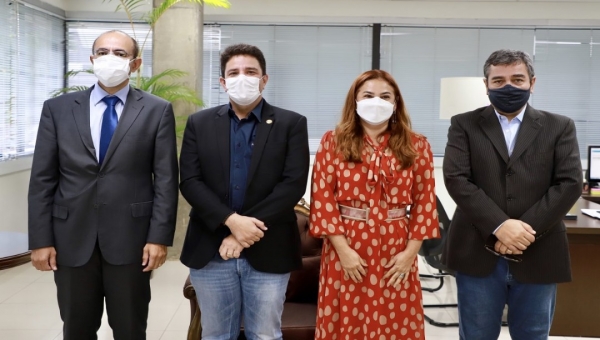 Gladson Cameli realiza visita institucional ao Tribunal de Justiça do Acre